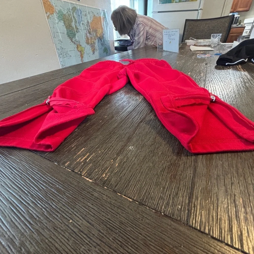 OshKosh B'gosh 3T Red & Black Joggers-excellent condition. Can go with anything! - Picture 7 of 8